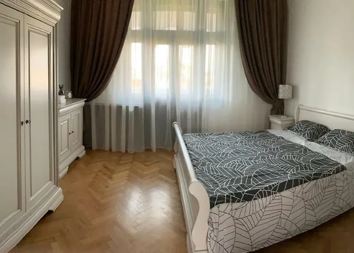 English Apartment * Craiova