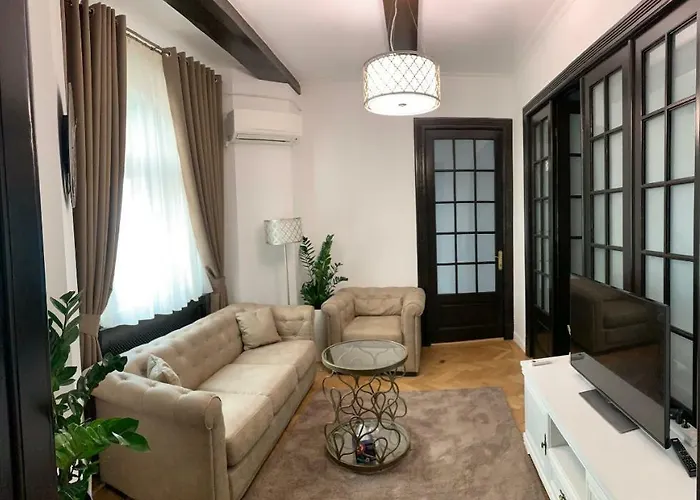 English Apartment Lejlighed *